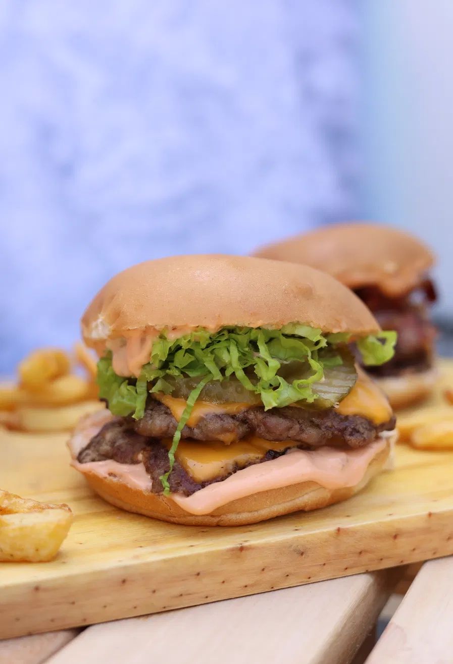 Hamburguesa con cheddar